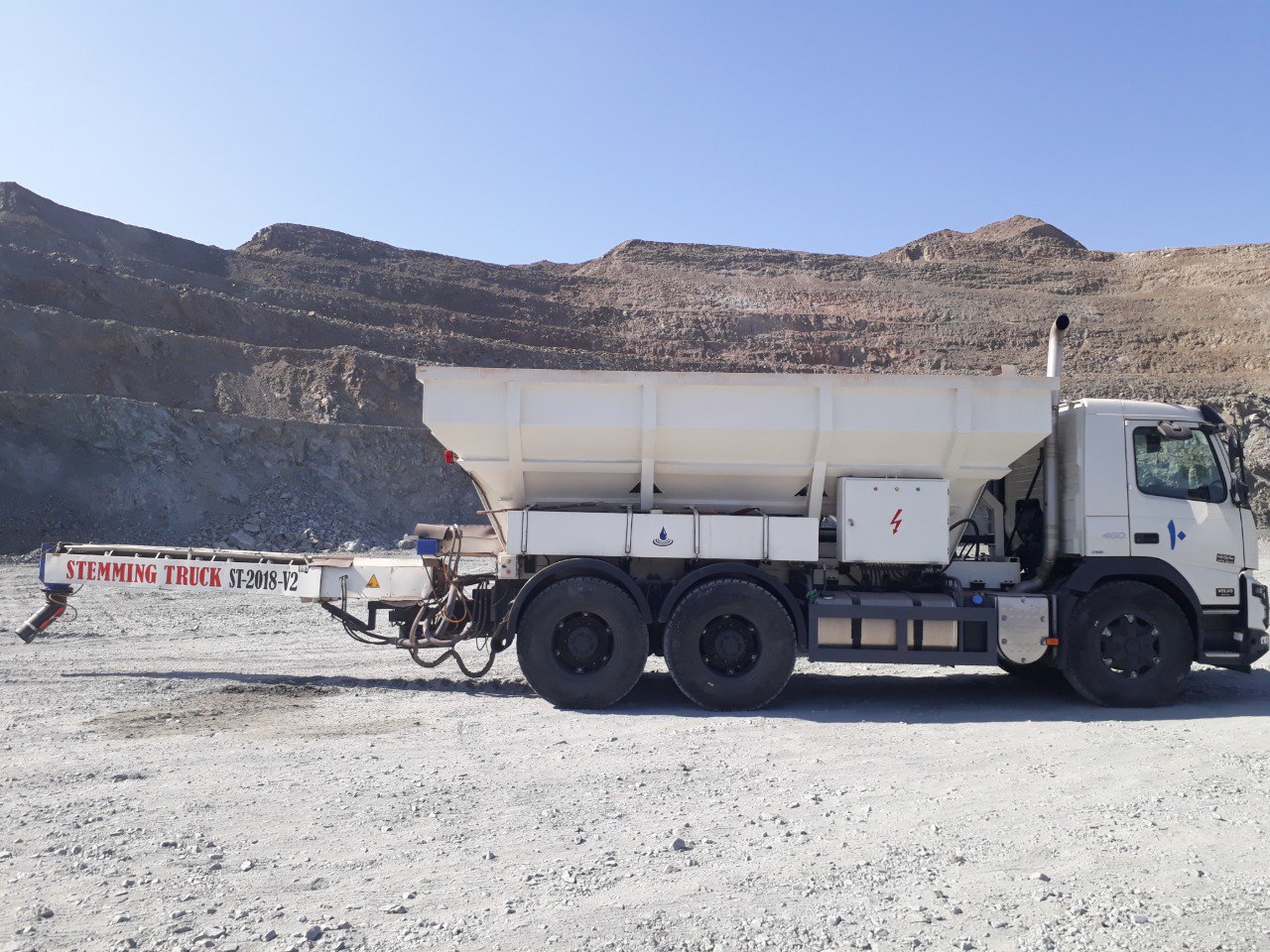 Stemming Truck side view